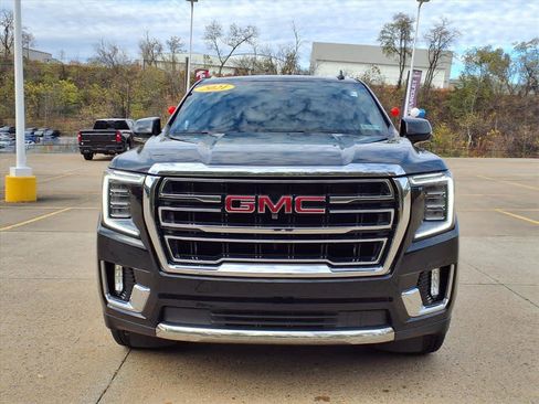 Used 2021 GMC Yukon SLT w/ SLT Luxury Plus Package image 3
