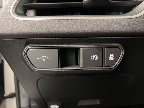 Used 2025 Kia K4 LXS image 25