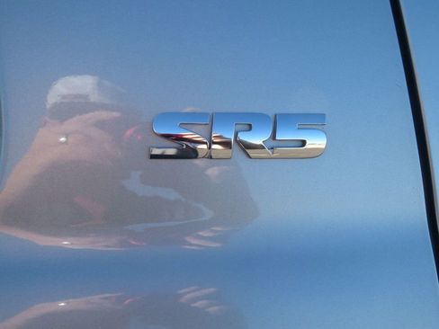 Used 2014 Toyota Tundra SR5 w/ TRD Off Road Package image 15