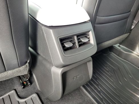 New 2026 Chevrolet Equinox EV LT image 20