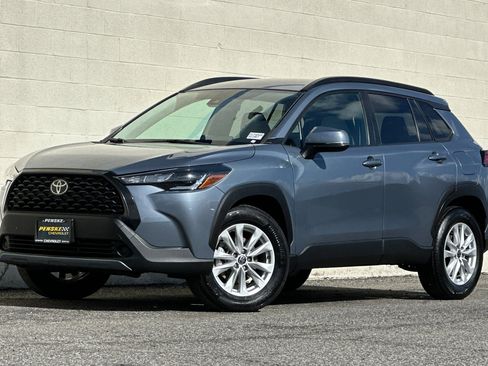Used 2022 Toyota Corolla Cross LE image 8