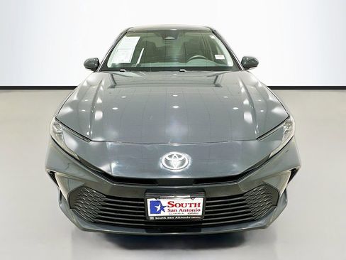 Used 2025 Toyota Camry LE FWD image 2
