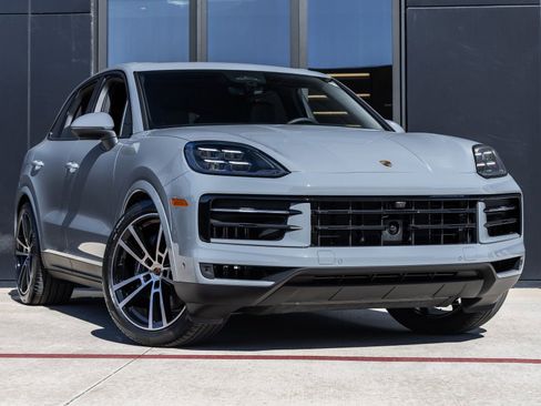 New 2026 Porsche Cayenne image 6