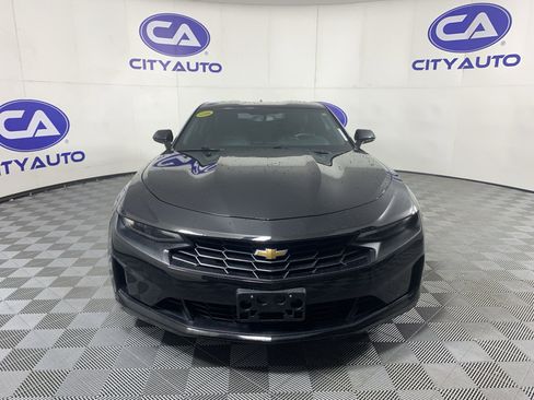 Used 2019 Chevrolet Camaro LT RWD image 9