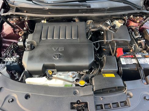 Used 2013 Toyota Avalon image 40