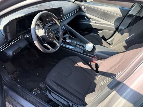 Used 2023 Hyundai Elantra SEL w/ Cargo Package FWD image 13