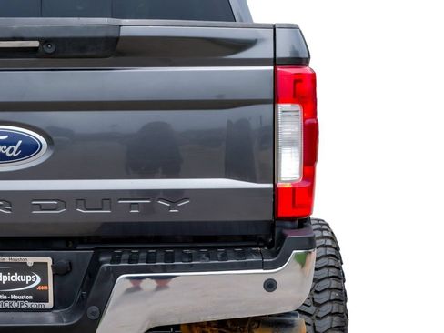 Used 2019 Ford F250 4x4 Crew Cab Super Duty image 52