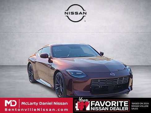 Used 2023 Nissan Z w/ Floor Mat Package (L93) RWD image 1