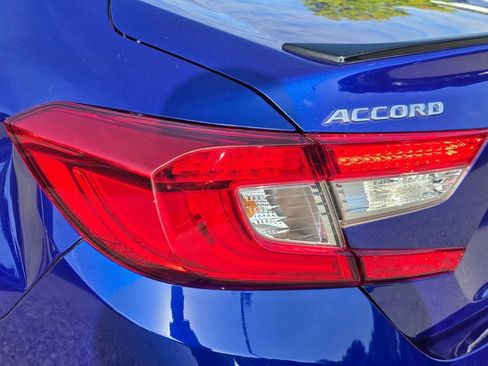 Used 2022 Honda Accord Sport image 10
