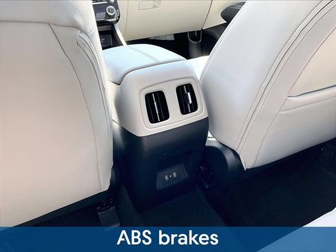 Used 2025 Hyundai Tucson SEL AWD/4WD image 13