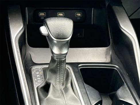 Used 2022 Kia Sorento LX image 17