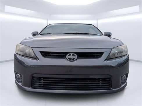 Used 2012 Scion tC Base image 8