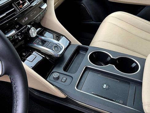 Certified 2025 Acura MDX FWD image 17