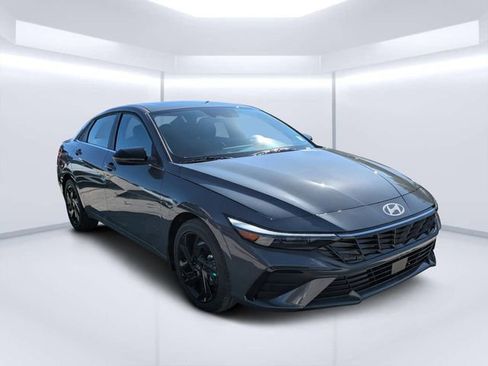 New 2026 Hyundai Elantra SEL Sport Premium FWD image 1