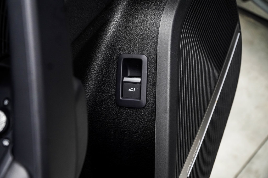 Used 2022 Audi SQ5 Prestige w/ Prestige Package AWD/4WD image 46
