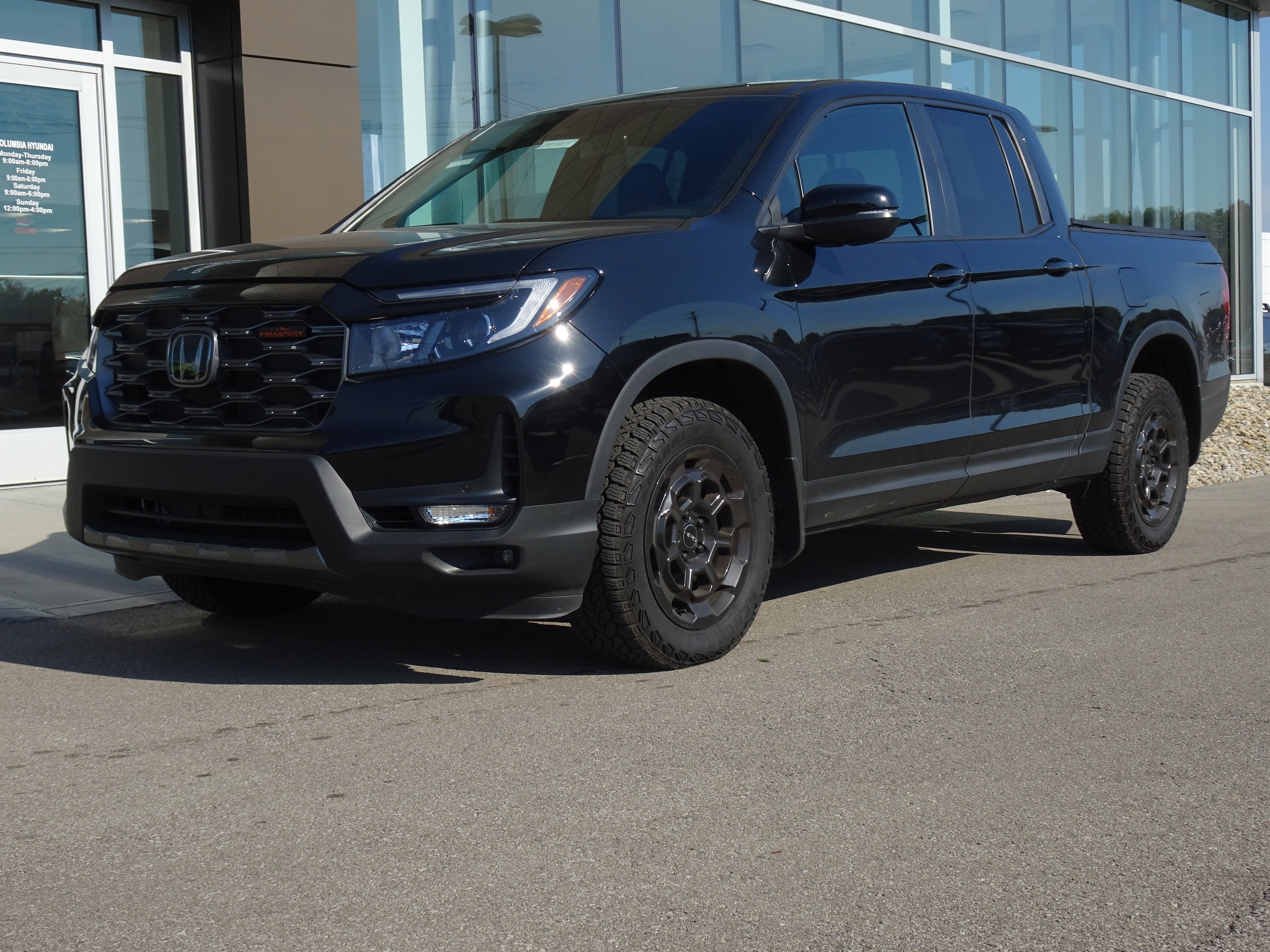 Used 2025 Honda Ridgeline TrailSport+ image 1