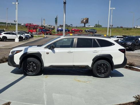 Used 2024 Subaru Outback Wilderness AWD/4WD image 6