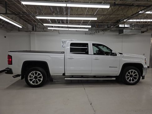 Used 2017 GMC Sierra 1500 SLE w/ Suspension Package, Off-Road AWD/4WD image 6