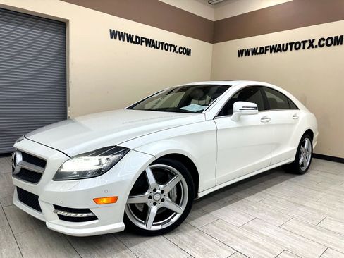 Used 2014 Mercedes-Benz CLS 550 4MATIC w/ Premium 1 Package image 1