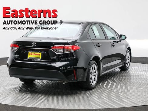 Used 2024 Toyota Corolla LE image 5