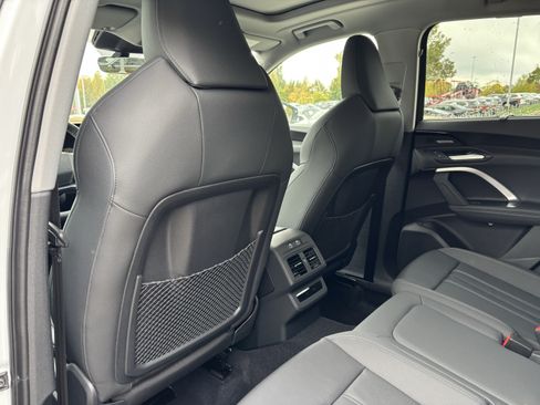 Used 2025 Audi Q5 Premium AWD/4WD image 33