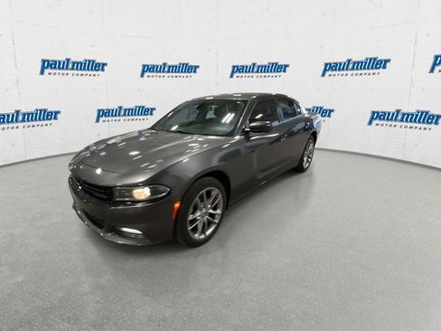 Used 2022 Dodge Charger SXT w/ Plus Group image 5