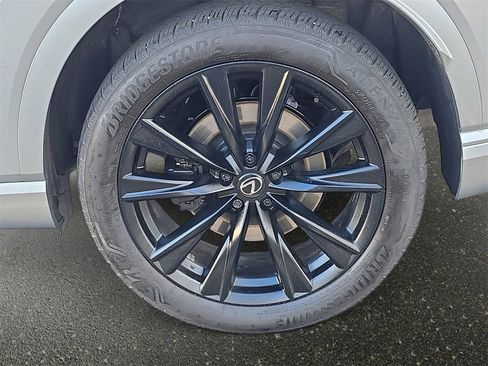 Certified 2024 Lexus RX 500h F Sport image 34