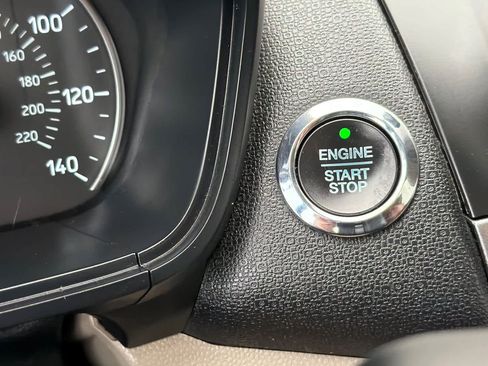 Used 2019 Ford EcoSport SE image 24