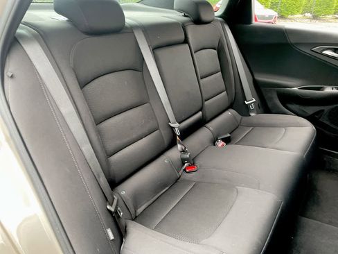 Used 2022 Chevrolet Malibu LT FWD image 15