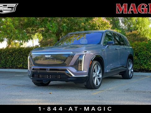 Used 2026 Cadillac Vistiq Luxury image 1
