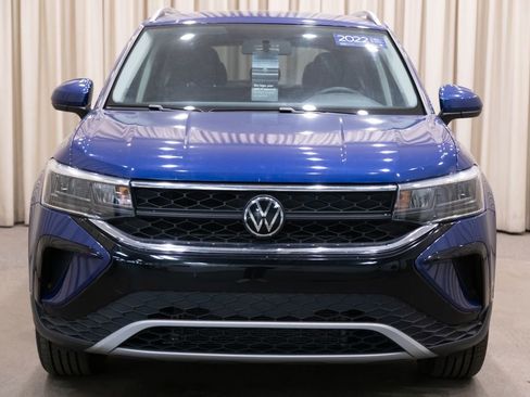 Used 2022 Volkswagen Taos SE image 3