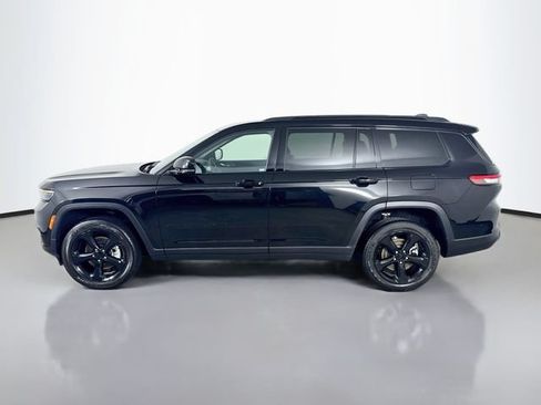 Used 2024 Jeep Grand Cherokee L Altitude AWD/4WD image 11