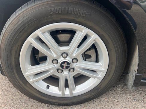 Used 2013 Ford Mustang 2dr Cpe V6 image 20