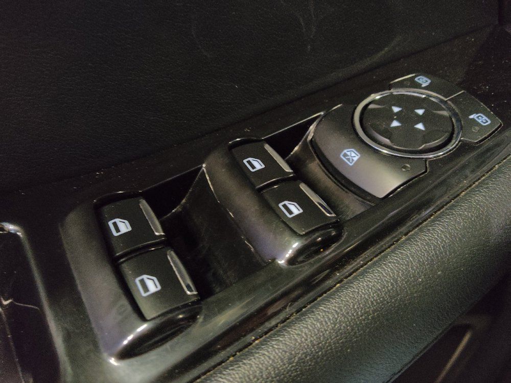 Used 2020 Ford Edge SEL w/ Convenience Package FWD image 27