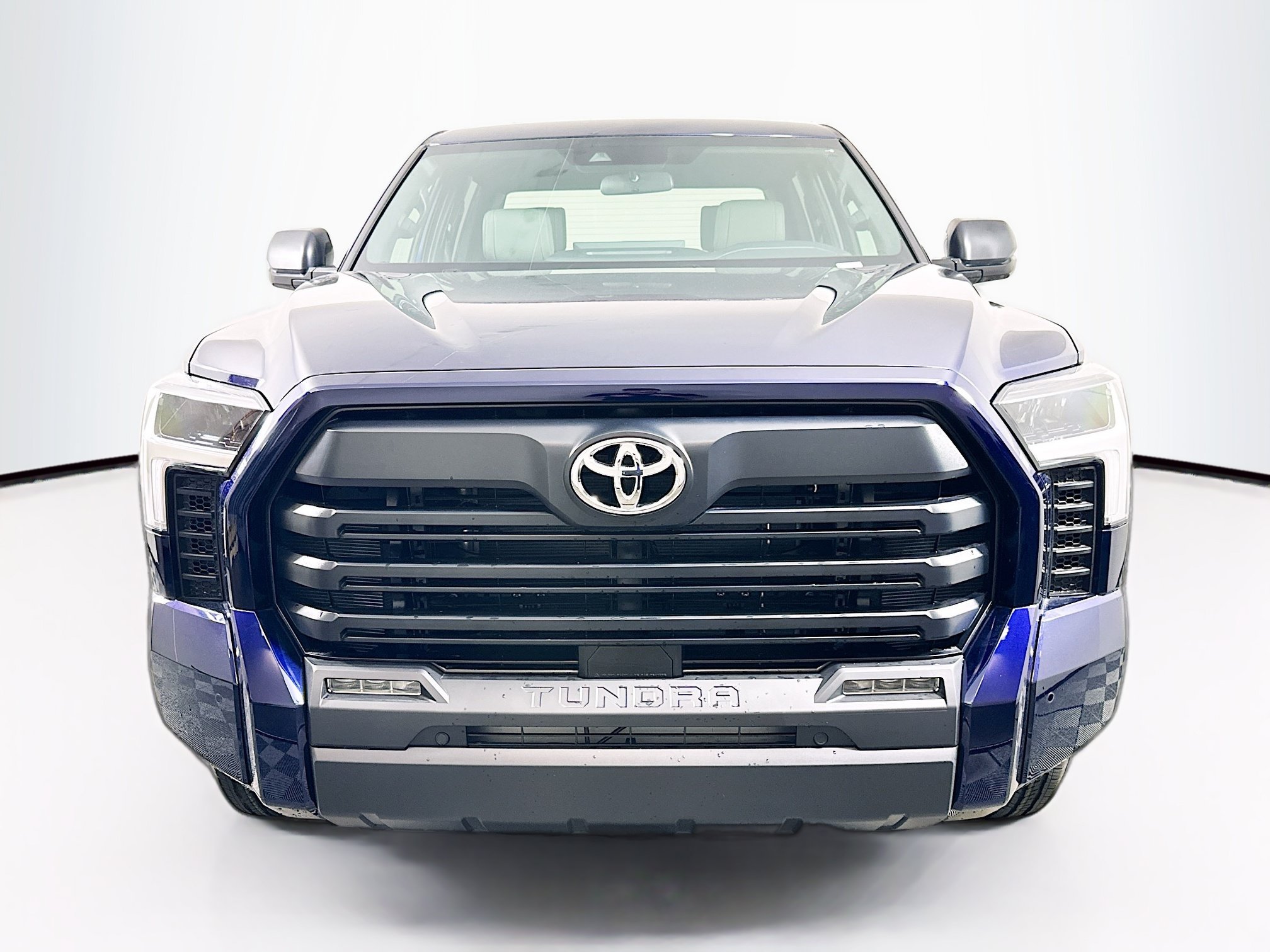 Used 2026 Toyota Tundra SR5 w/ SR5 Premium Package RWD image 2