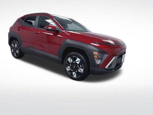Used 2025 Hyundai Kona SEL AWD/4WD image 2