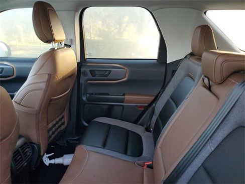 Used 2024 Ford Bronco Sport Outer Banks w/ Tech Package image 30