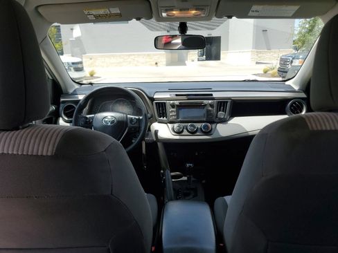 Used 2015 Toyota RAV4 LE FWD image 30