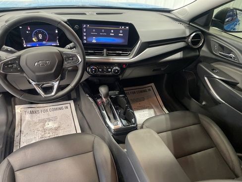 Used 2025 Chevrolet Trax ACTIV w/ Driver Confidence Package image 25