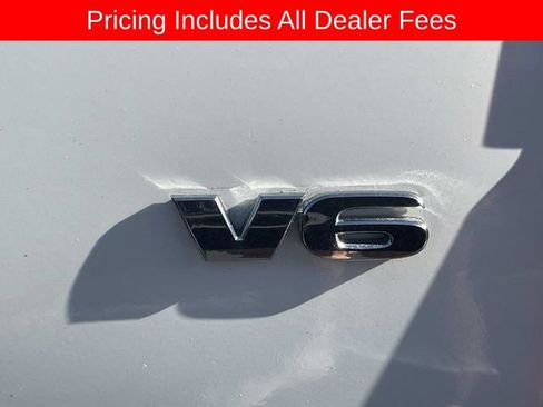 Used 2018 Toyota Tacoma SR AWD/4WD image 8