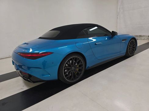 Used 2022 Mercedes-Benz SL 55 AMG SL 55 Touring Roadster 2D image 10