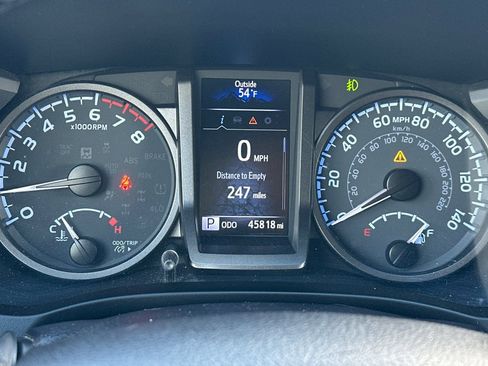 Used 2021 Toyota Tacoma TRD Off-Road w/ Technology Package image 39