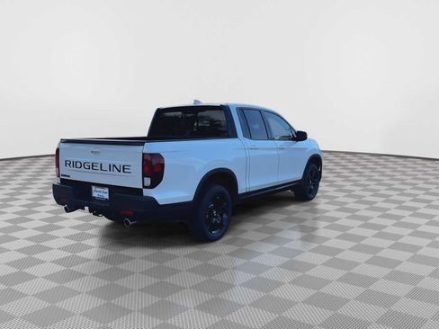 New 2026 Honda Ridgeline Black Edition image 8