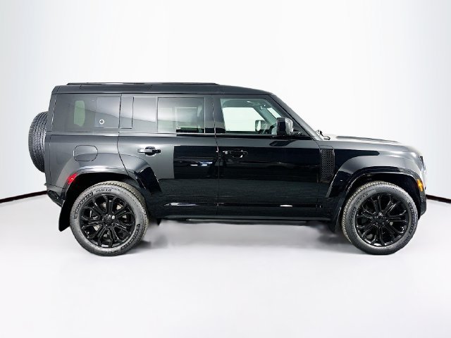 New 2026 Land Rover Defender 110 OCTA AWD/4WD image 4