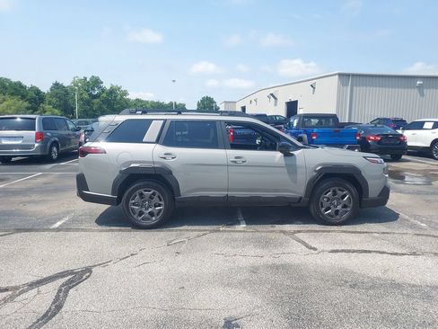 Used 2026 Subaru Outback Premium AWD/4WD image 10