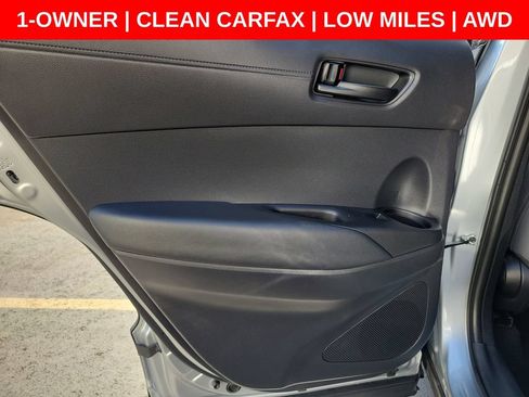 Used 2025 Toyota Corolla Cross AWD Hybrid image 17
