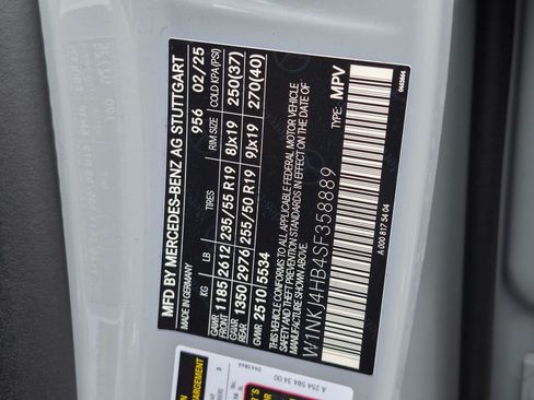 Certified 2025 Mercedes-Benz GLC 300 4MATIC image 35