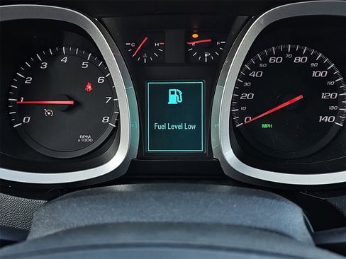 Used 2017 Chevrolet Equinox LS image 19