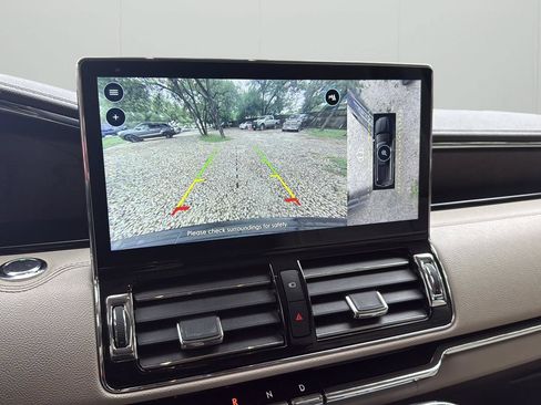 Used 2022 Lincoln Navigator L Reserve RWD image 21