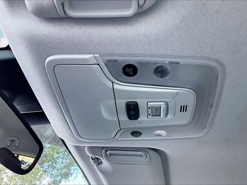 Used 2019 Toyota Prius Limited FWD image 32